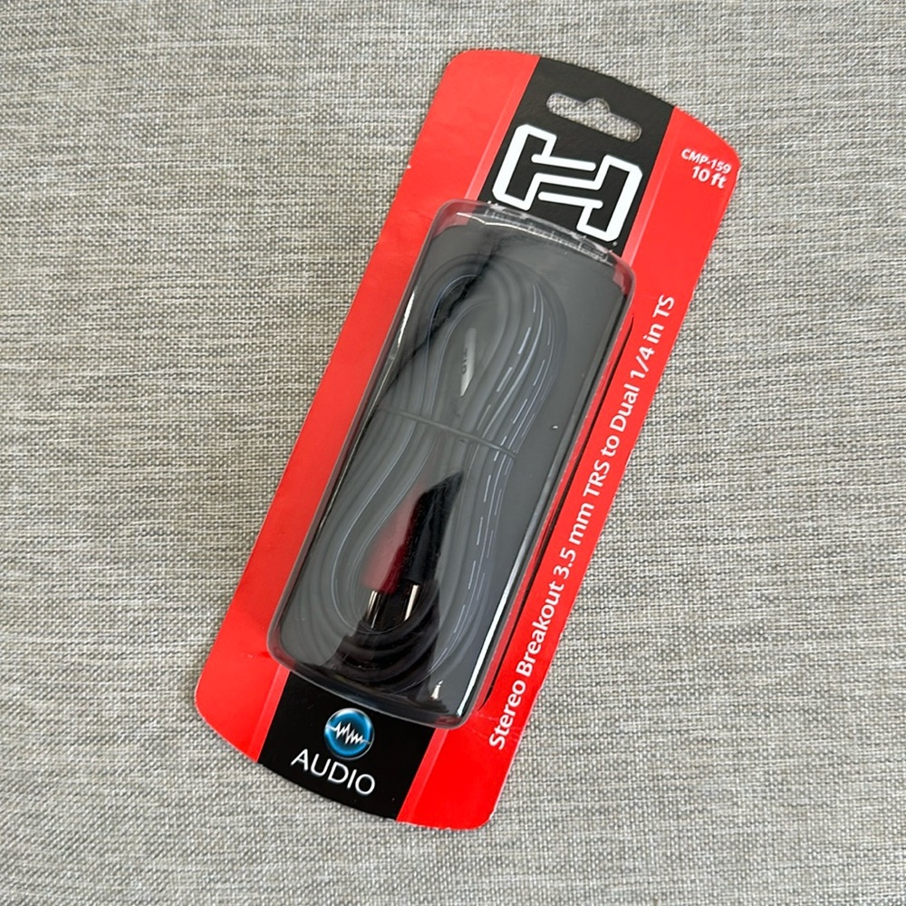 🔊 NWT! Hosa Technology Stereo Breakout Cables
